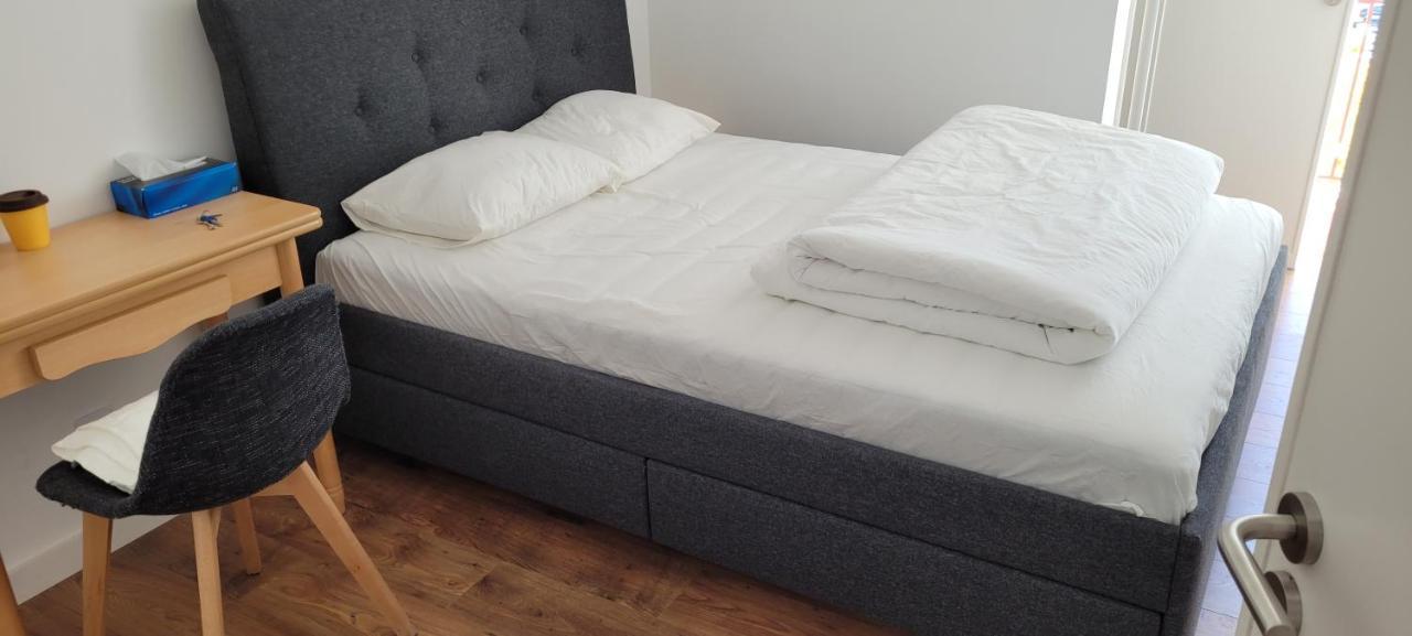 Comfy Room Near Metro Lisbona Esterno foto